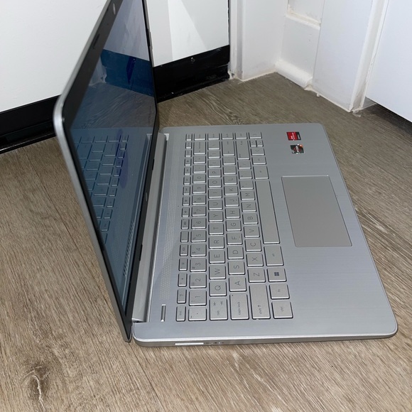HP 14‑inch Laptop – Ryzen 3 / 4 GB / 128 GB SSD – Windows 11 - Picture 6 of 11